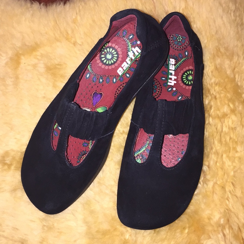 EARTH SHOES-Laurel